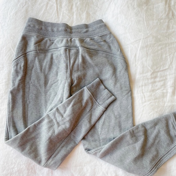 Lululemon High Rise Joggers - Picture 3 of 4